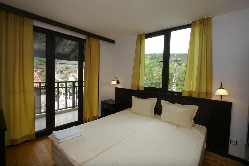 Guest House Bukor Shtepi Mandrica 외부 사진