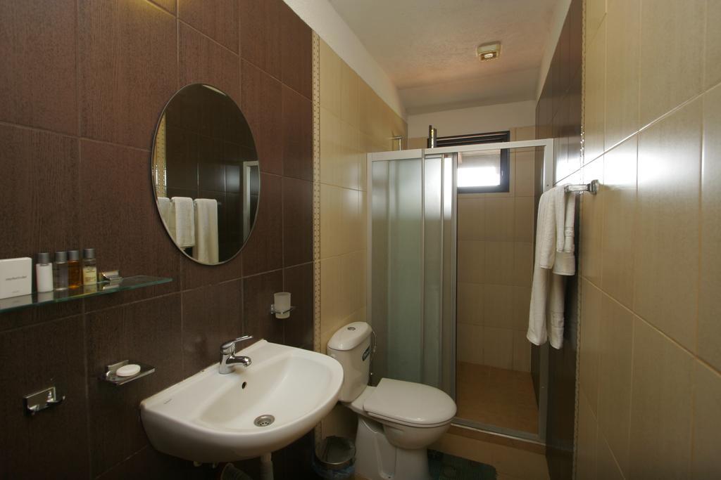Guest House Bukor Shtepi Mandrica 외부 사진