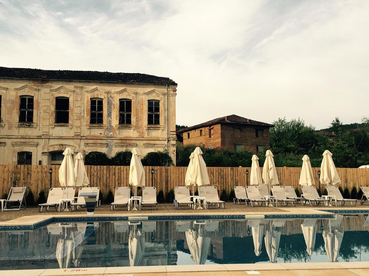 Guest House Bukor Shtepi Mandrica 외부 사진