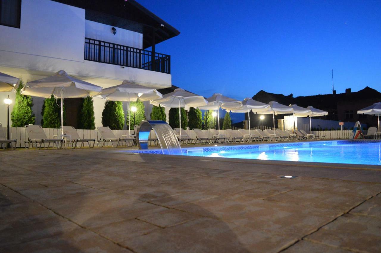 Guest House Bukor Shtepi Mandrica 외부 사진