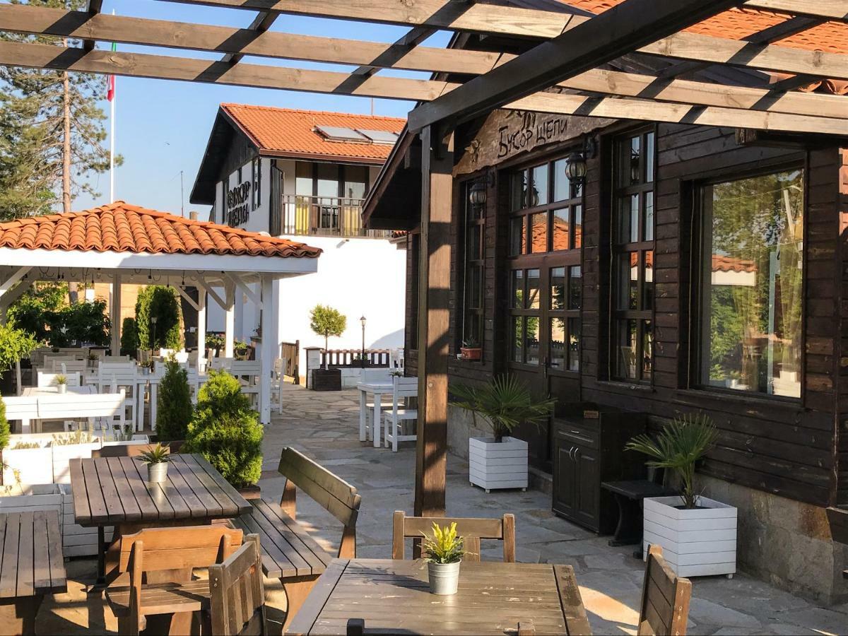 Guest House Bukor Shtepi Mandrica 외부 사진