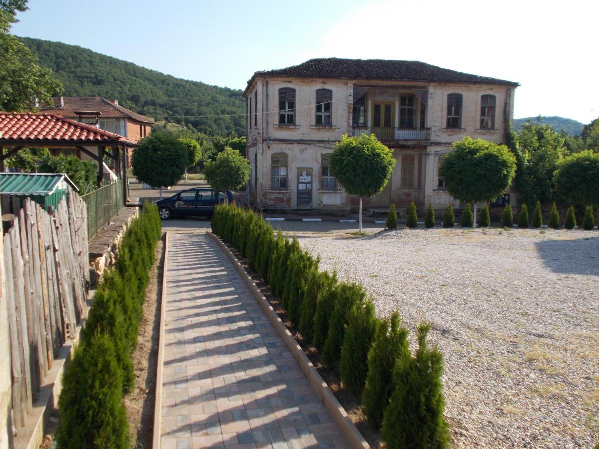 Guest House Bukor Shtepi Mandrica 외부 사진