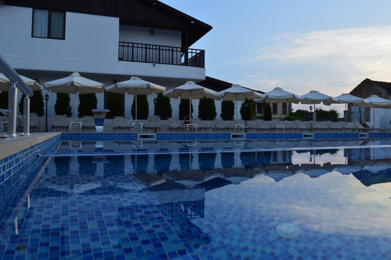 Guest House Bukor Shtepi Mandrica 외부 사진